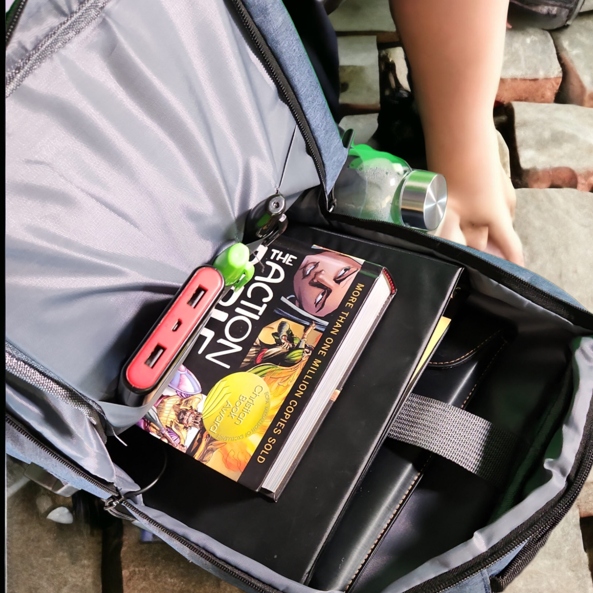FSI Backpacks with USB Charging - Image 8